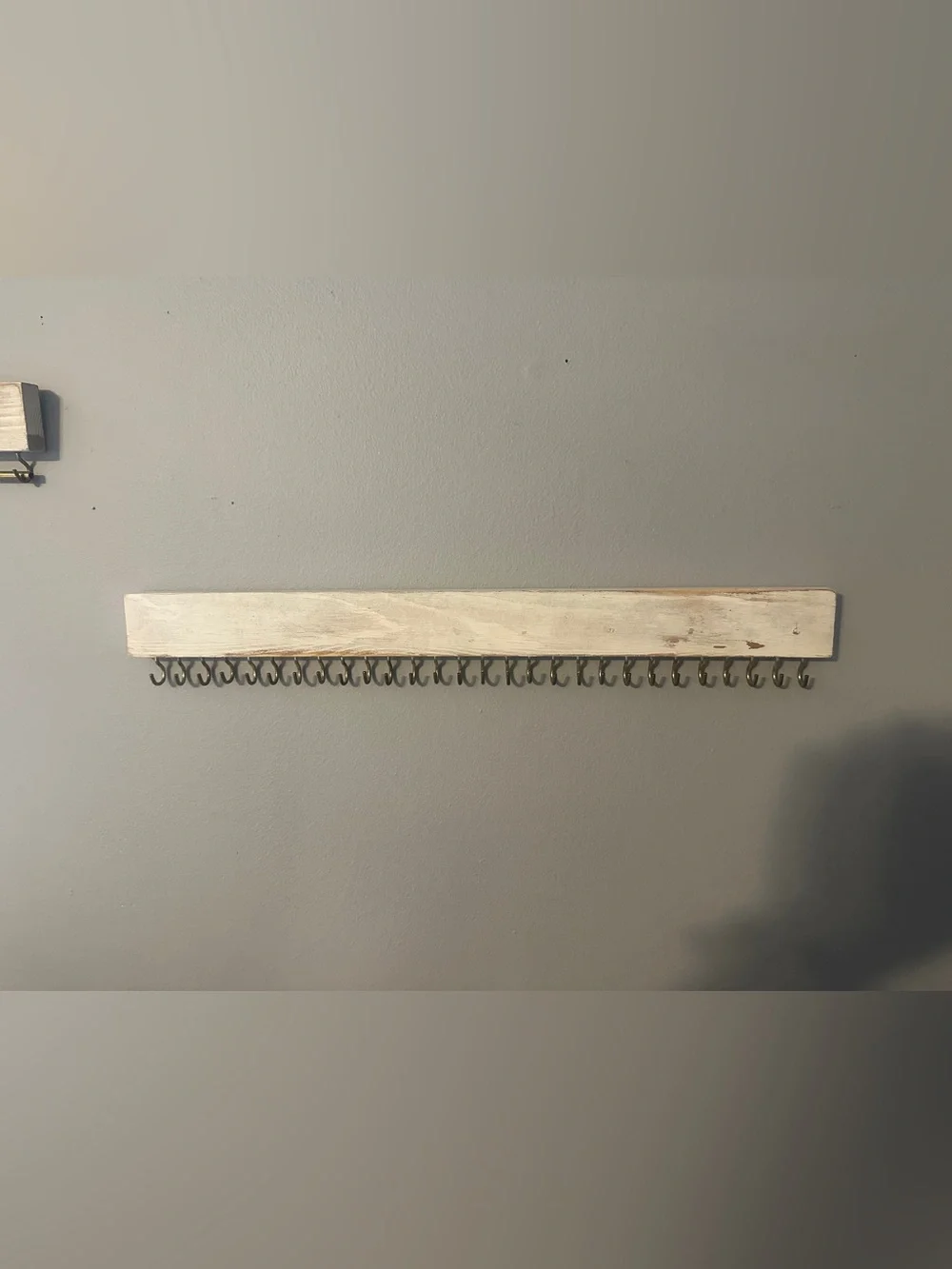 Wooden Jewelry Rack Wall Organizer in Whitewash